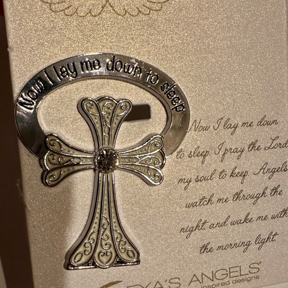 Alexa's Angels Bedside Cross - Picture 3 of 5